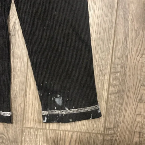 No Boundaries Black and Blue Long Sleeve Tee with paint stains size XL - Picture 5 of 10